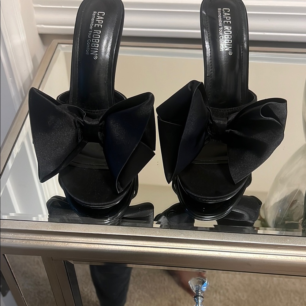 Cape Robbin Black Satin Bow Heels